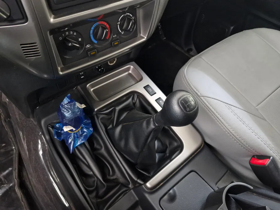 2023 Nissan Patrol GL 