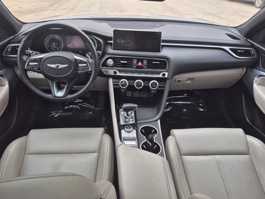 2023 Genesis G70  