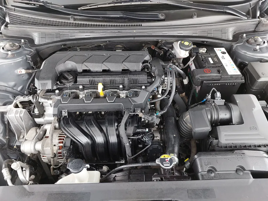 2022 Hyundai Elantra Smart 