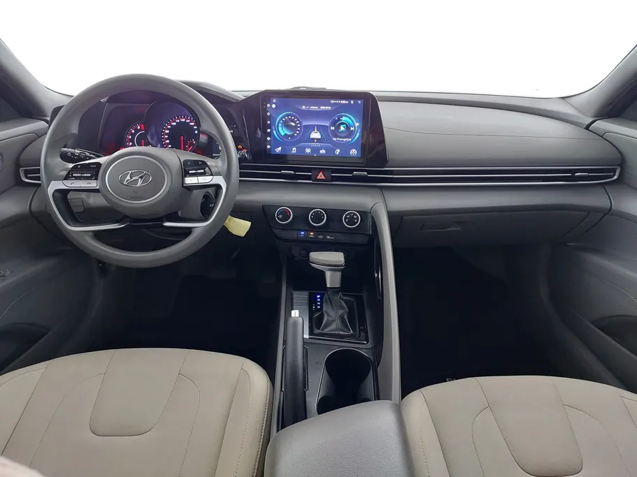 2022 Hyundai Elantra Smart 
