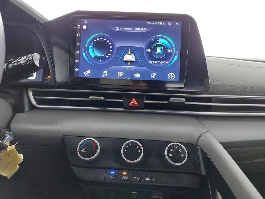 2022 Hyundai Elantra Smart 