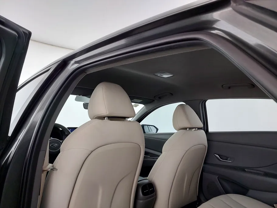 2022 Hyundai Elantra Smart 