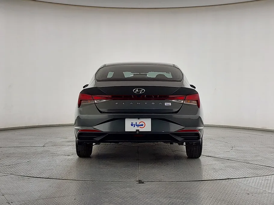 2022 Hyundai Elantra Smart 