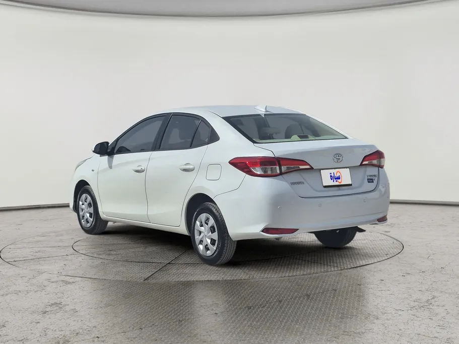 2022 Toyota Yaris  Y 