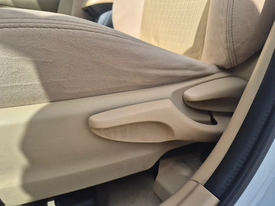 2022 Toyota Yaris  Y 