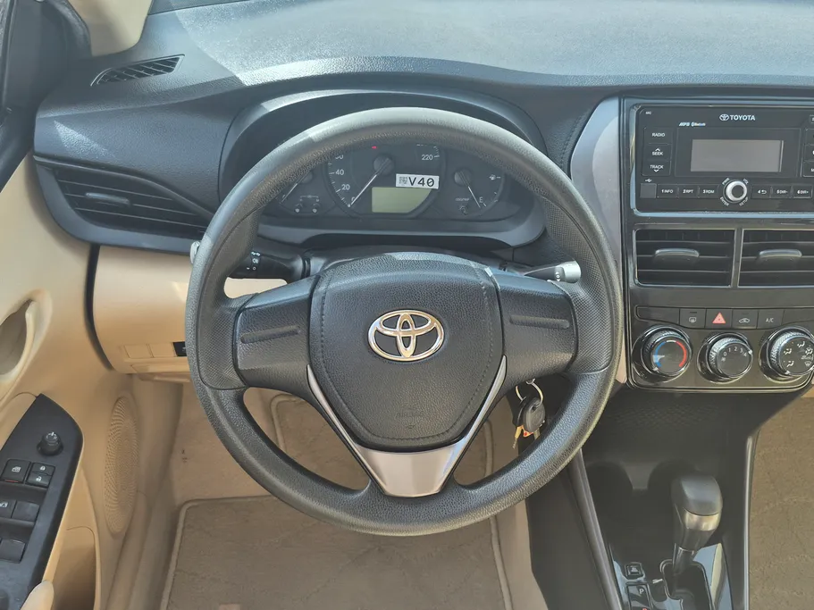 2022 Toyota Yaris  Y 