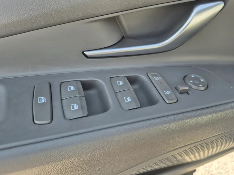 2024 Hyundai Elantra Fleet 