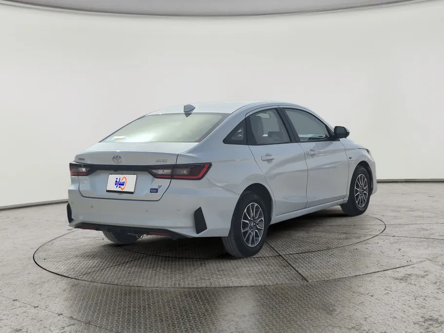 2024 تويوتا Yaris  Y 