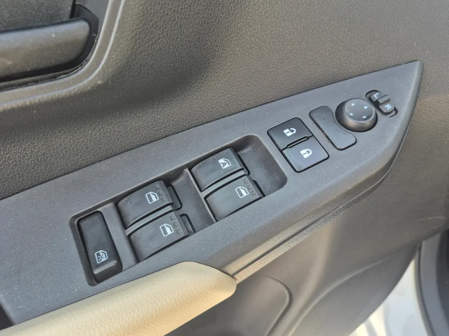 2024 تويوتا Yaris  Y 