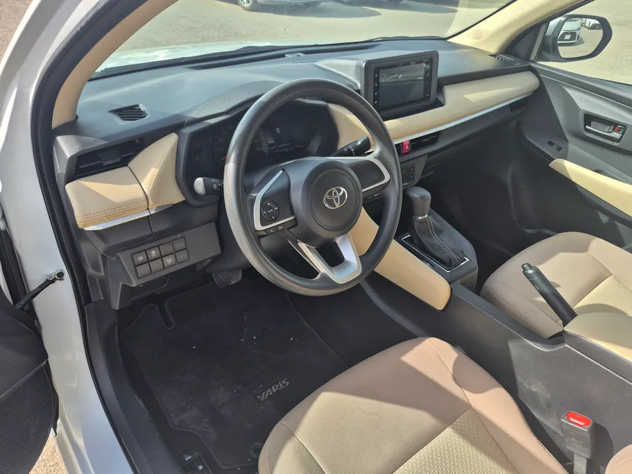 2024 تويوتا Yaris  Y 