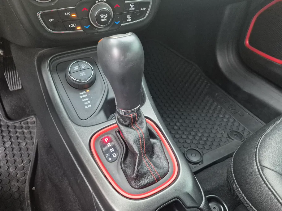 جيب كومباس Trailhawk 2019 