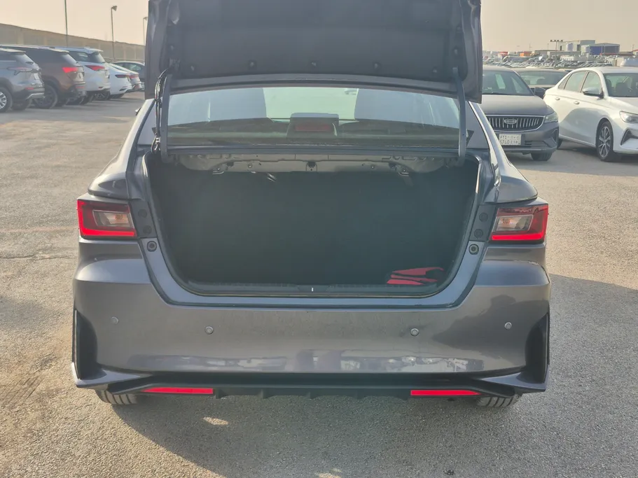 2023 Toyota Yaris  Y 