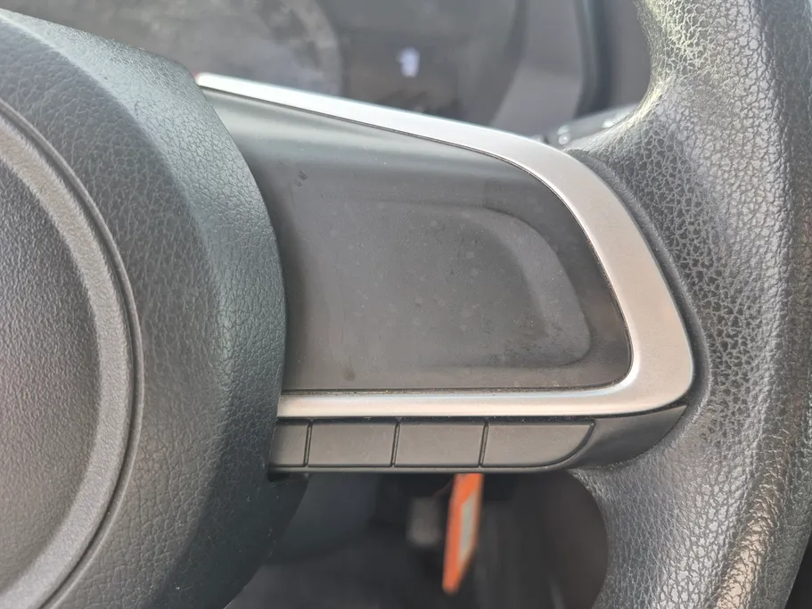 2023 Toyota Yaris  Y 