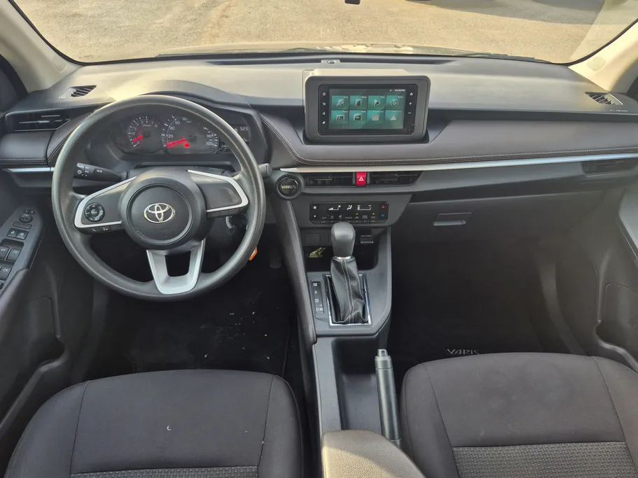 2023 Toyota Yaris  Y 