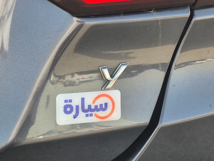 2023 Toyota Yaris  Y 