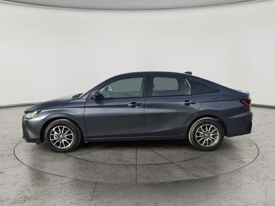 تويوتا يارس Y 2024 