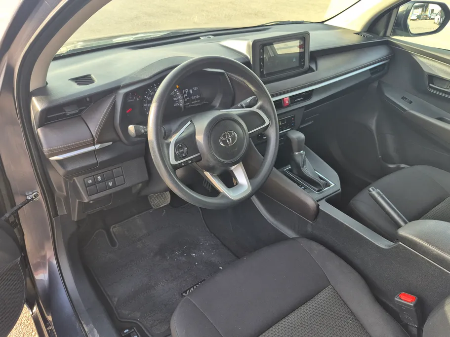 تويوتا يارس Y 2024 