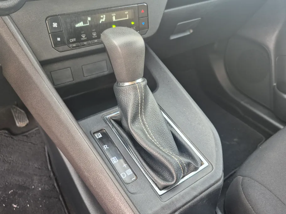 تويوتا يارس Y 2024 