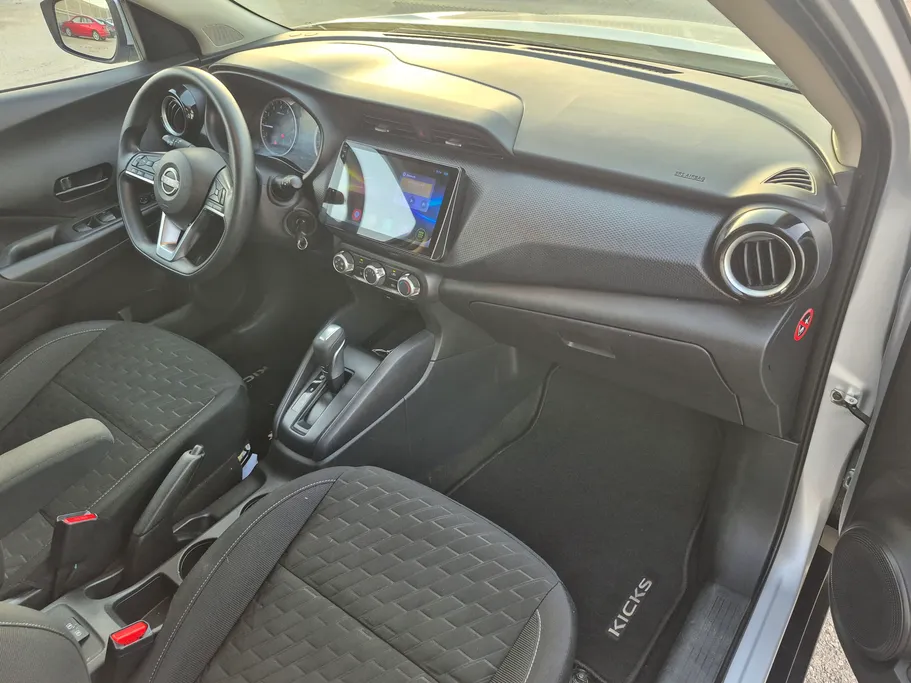 2024 Nissan Kicks S 
