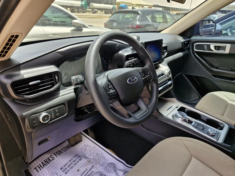 2021 Ford Explorer Standard 