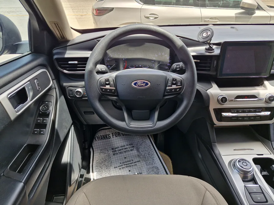 2021 Ford Explorer Standard 