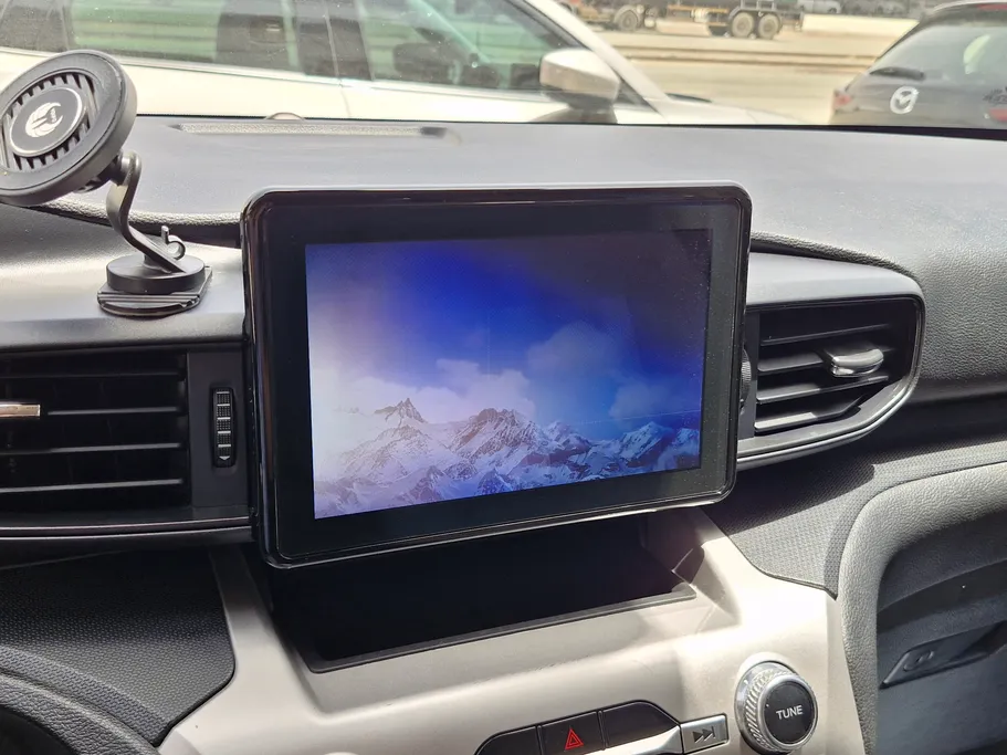 2021 Ford Explorer Standard 