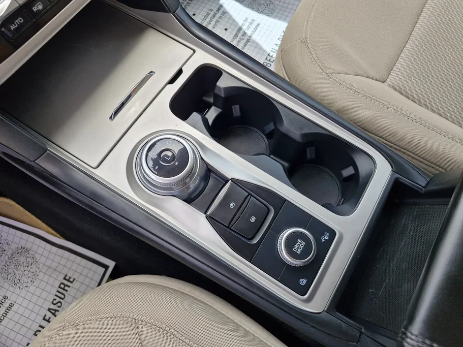 2021 Ford Explorer Standard 