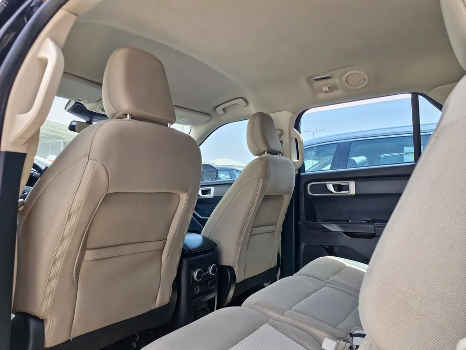 2021 Ford Explorer Standard 