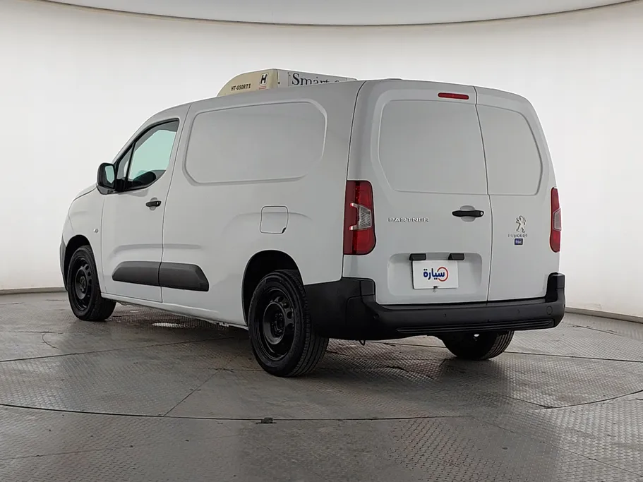 بيجو بارتنر Long van 2024 