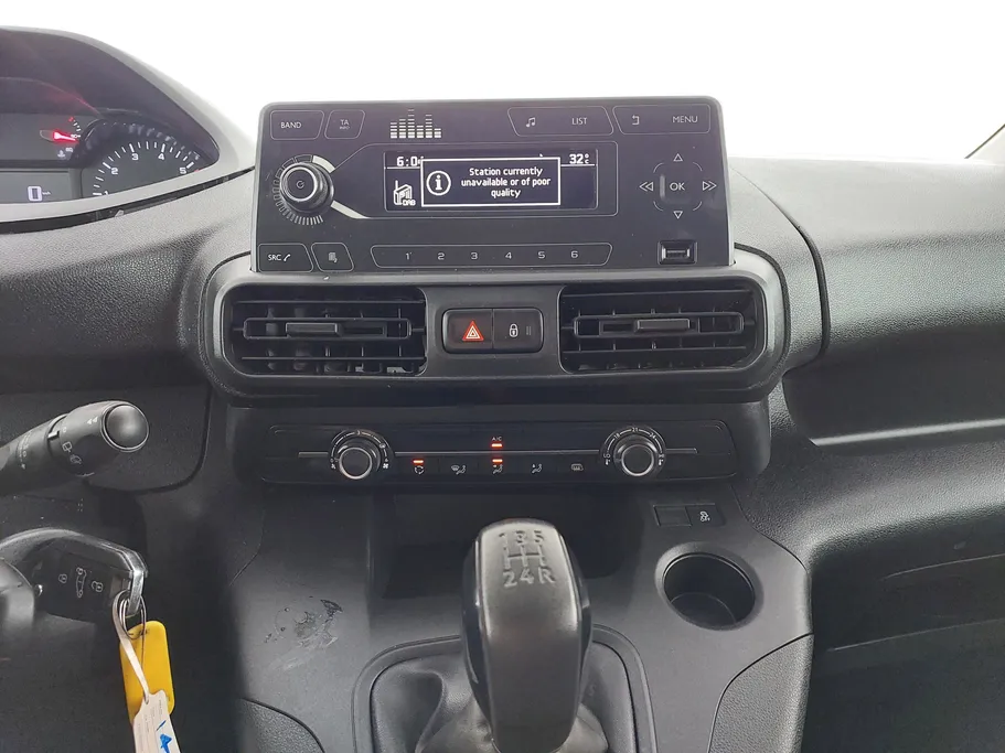 بيجو بارتنر Long van 2024 