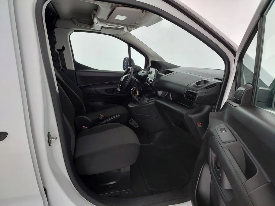 بيجو بارتنر Long van 2024 