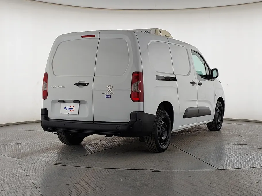 بيجو بارتنر Long van 2024 