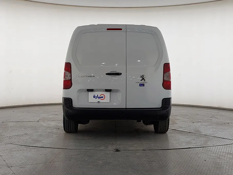 بيجو بارتنر Long van 2024 