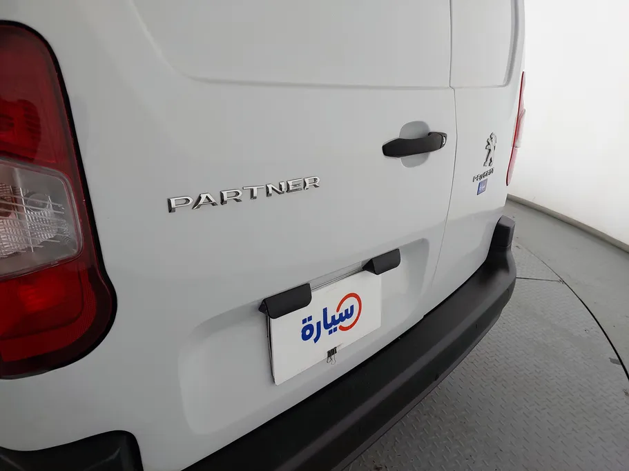 بيجو بارتنر Long van 2024 