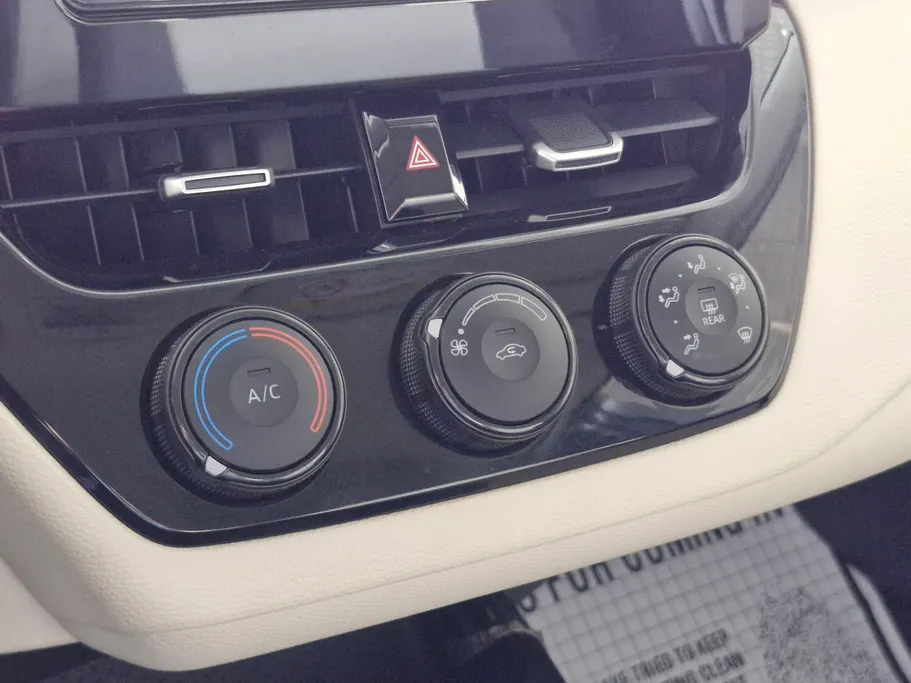 تويوتا كورولا XLI 2024 