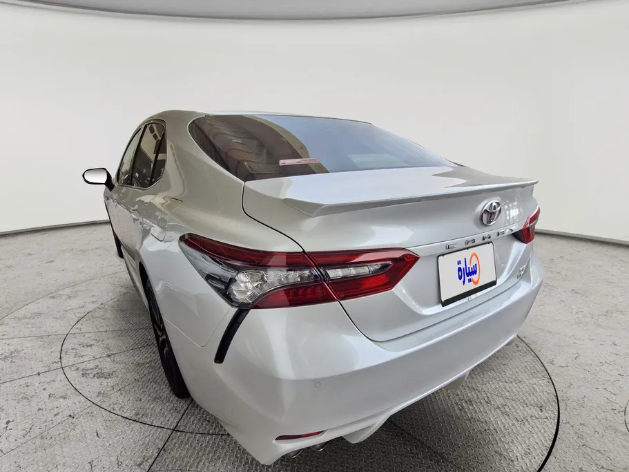 تويوتا كامري SE V6 2024 