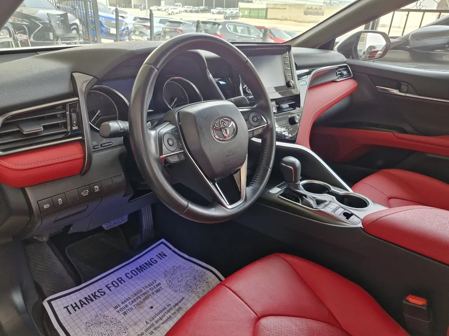 تويوتا كامري SE V6 2024 