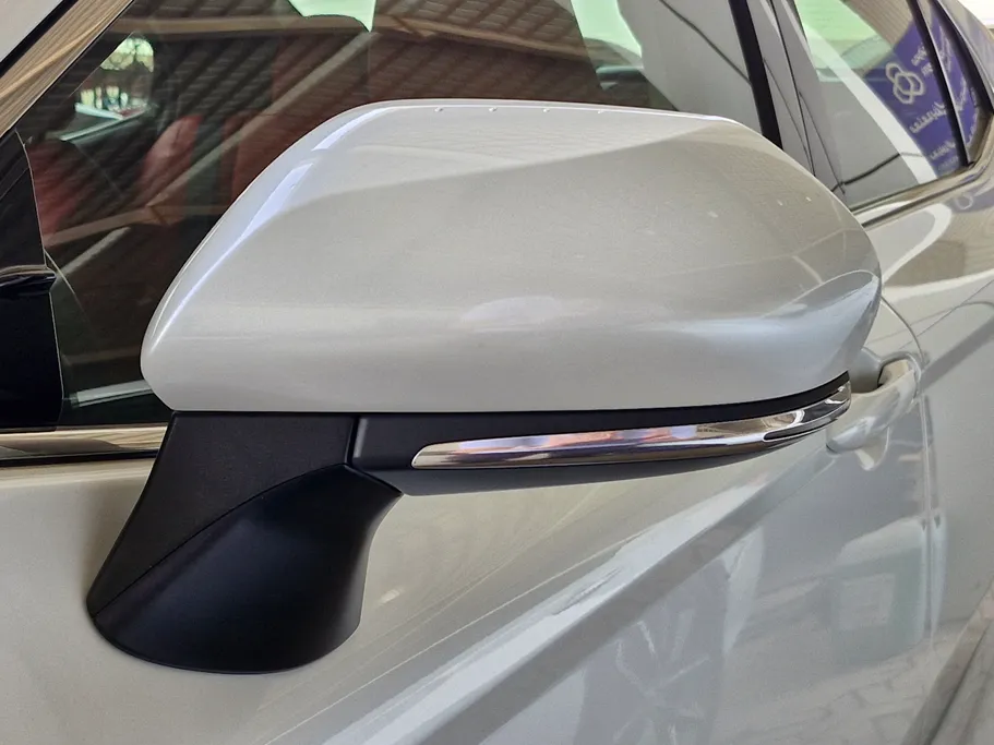 تويوتا كامري SE V6 2024 