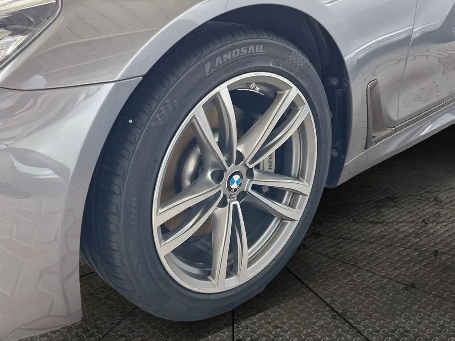 بي ام دبليو الفئة السابعة 730Li 2019 