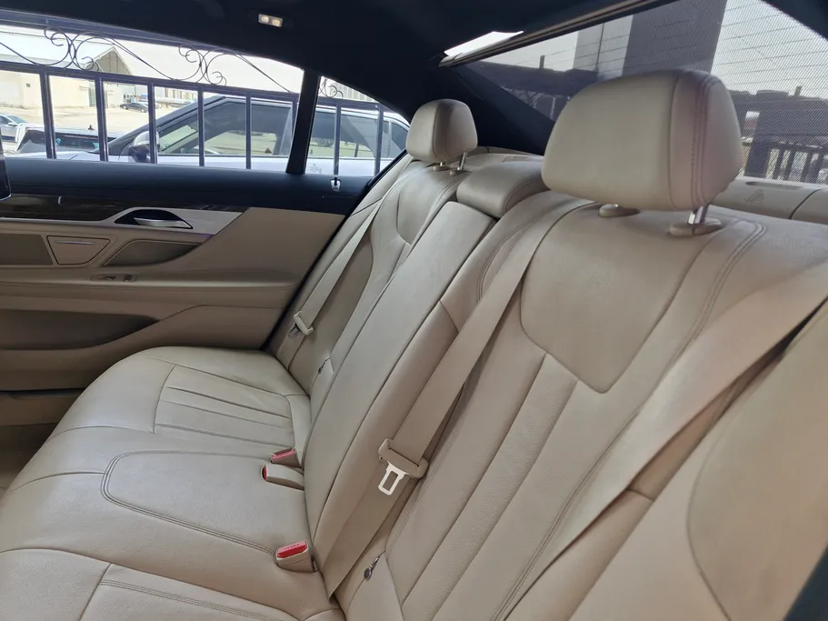 بي ام دبليو الفئة السابعة 730Li 2019 