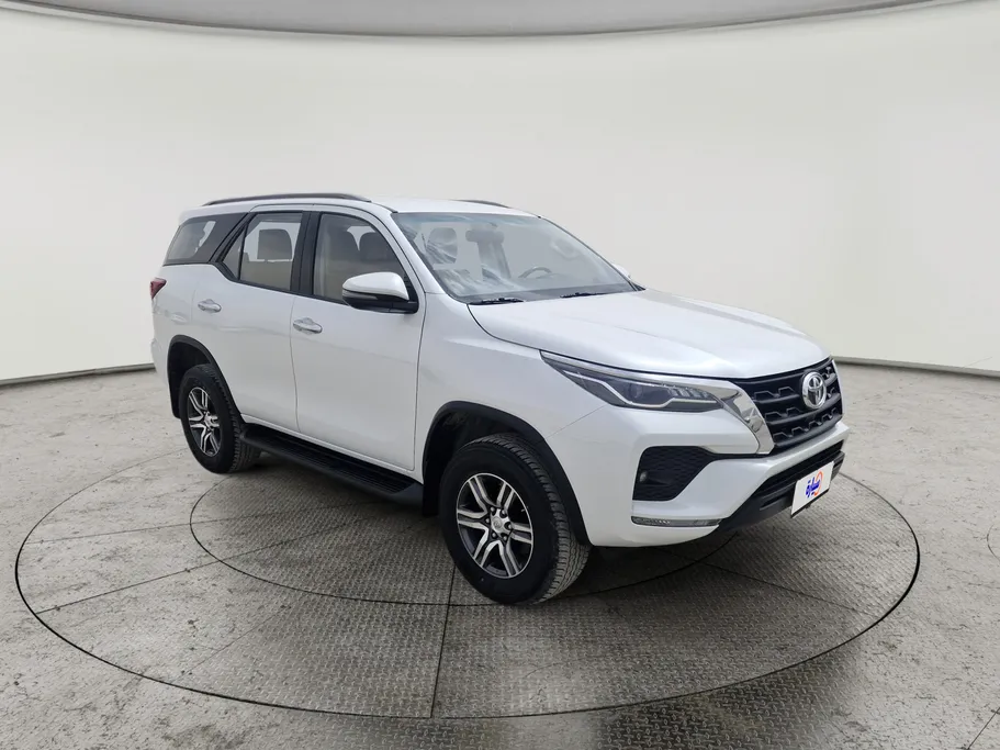 2023 Toyota Fortuner VX 