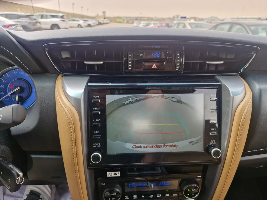 تويوتا فورتشنر VX1 2023 