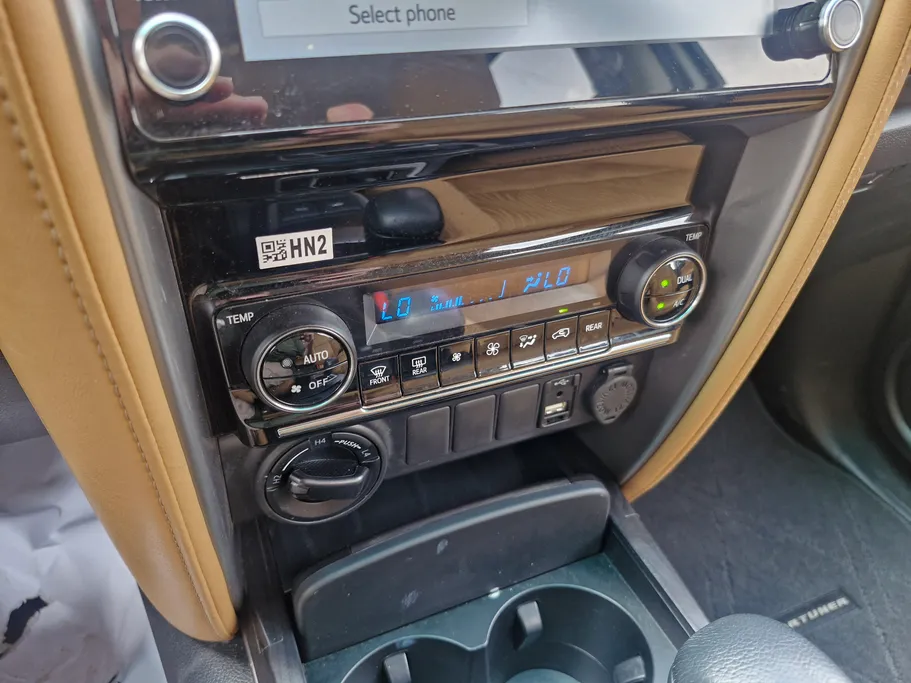 تويوتا فورتشنر VX1 2023 