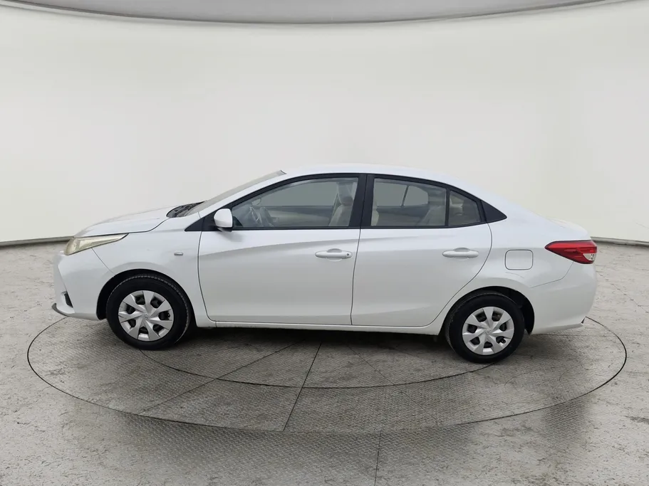 تويوتا يارس Y 2022 