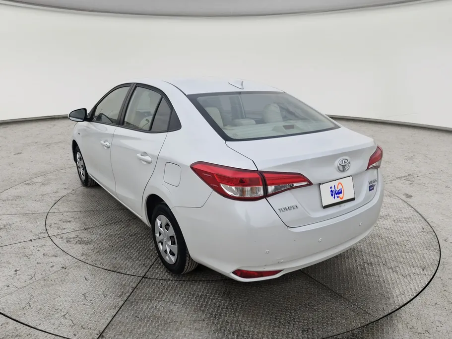 تويوتا يارس Y 2022 