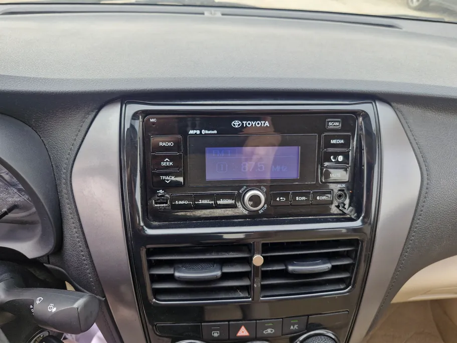 تويوتا يارس Y 2022 