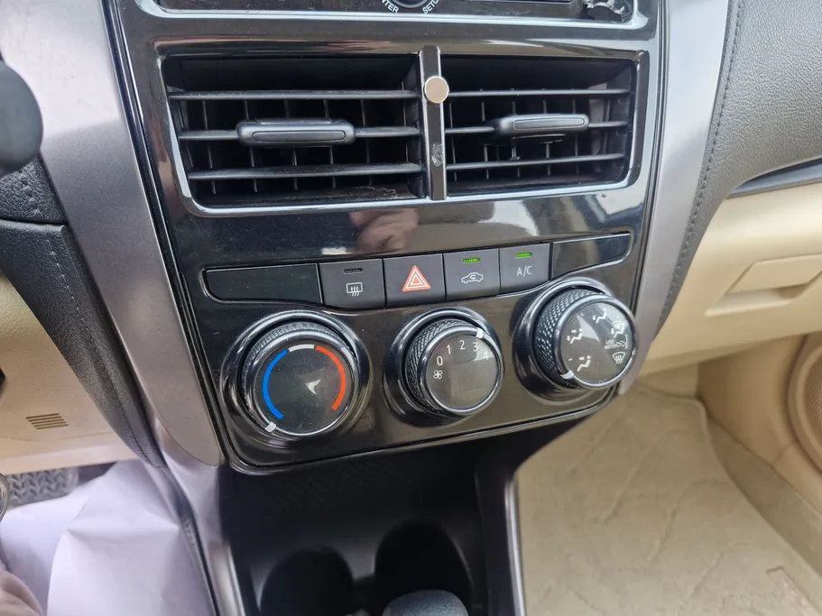 تويوتا يارس Y 2022 