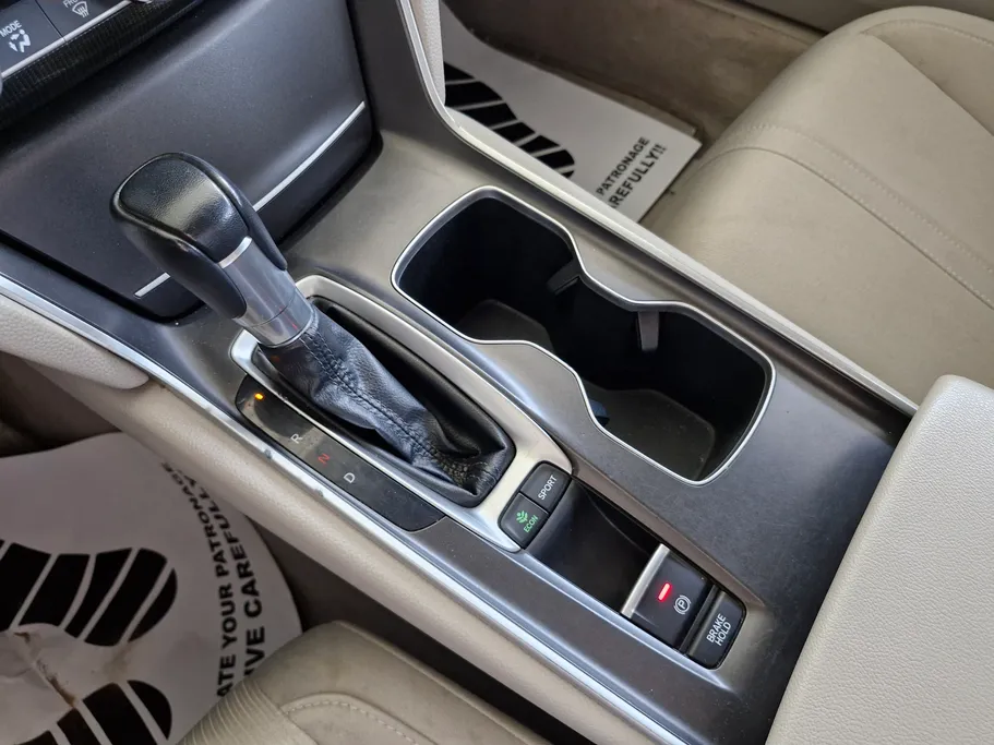 هوندا اكورد LX Sport 2022 