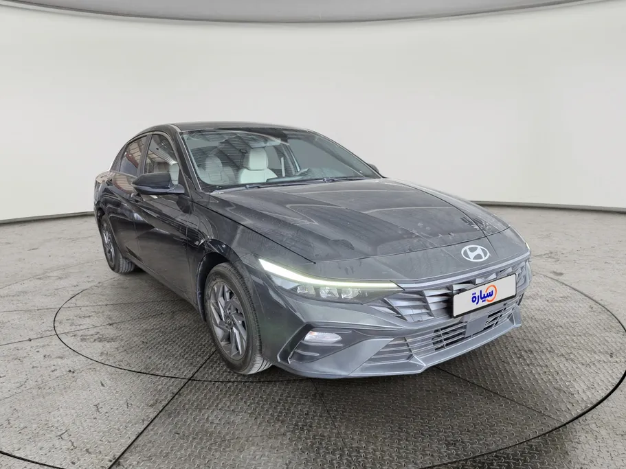 2025 Hyundai Elantra Smart 