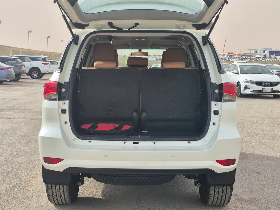 تويوتا فورتشنر GX2 4x4 2022 